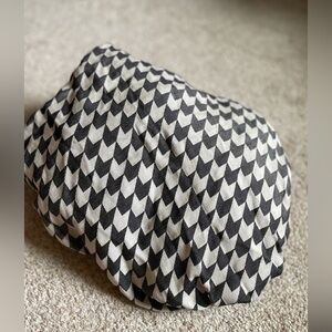 Tula Black & White Geometric